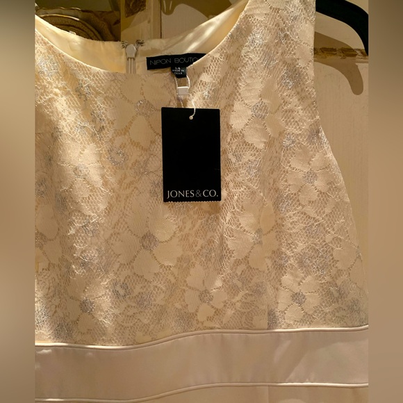 Brand new Jone New York dress in cream color with silver threads . Size : 14 - Picture 3 of 16